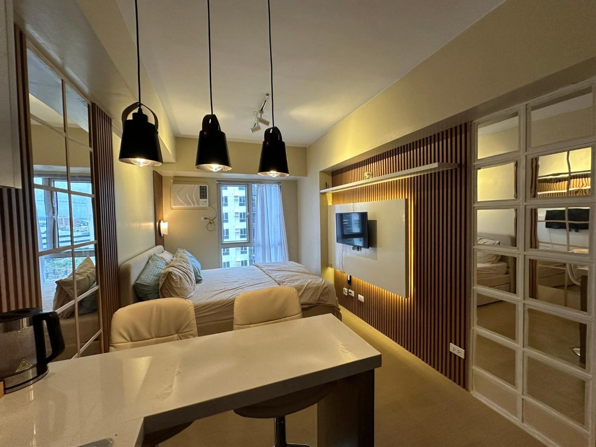 Iloilo Travellers Zen Zone Aparthotel Exterior photo